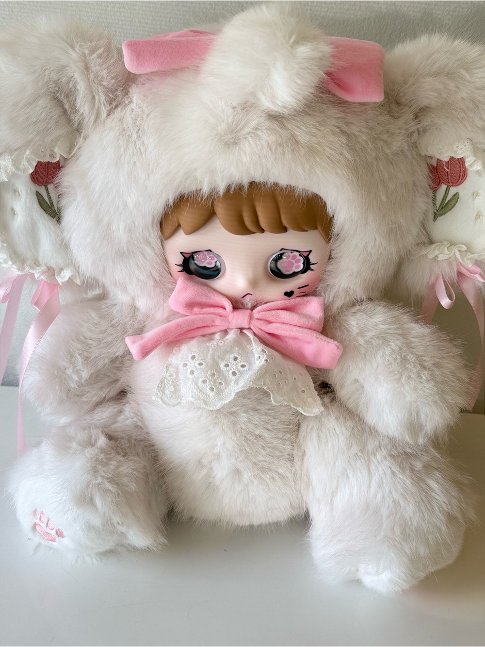 600% Brand new Yunni Coconut Roll white elephant . Collectible!